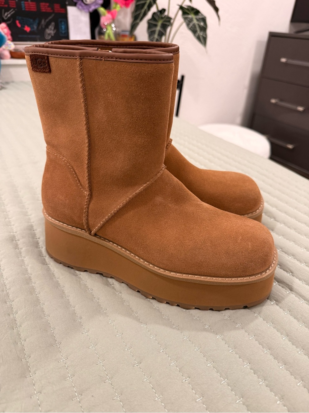 UGG Chestnut Suede Platform Ankle Boots LIKE NEW. I USED ONLY ONCE